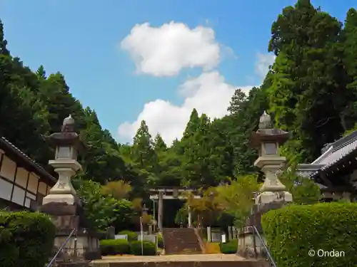 八咫烏神社(奈良県)