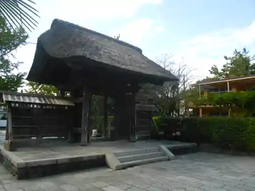 龍寳寺（龍宝寺）の山門・神門