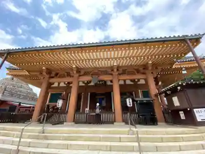 壬生寺の本殿・本堂