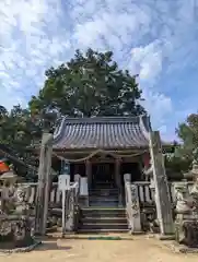 縣主神社の本殿