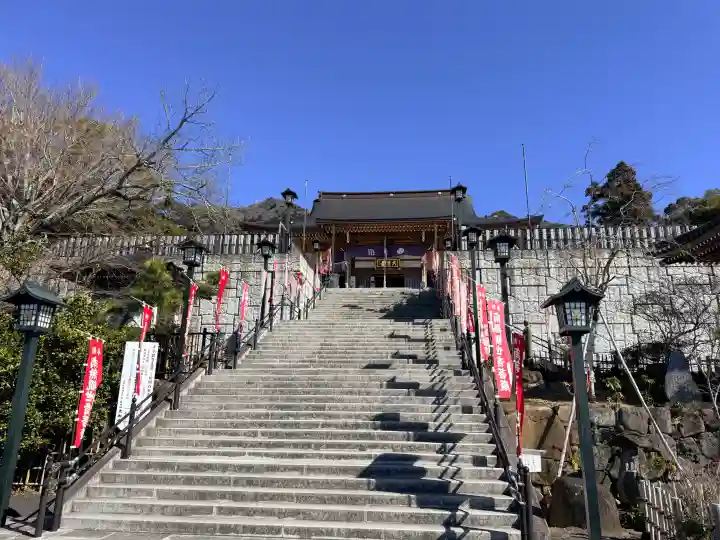 筑波山大御堂の{uncategorized: "未分類", other: "その他", undefined: "問題あり", building: "その他建物", grave: "お墓", sacred_gate: "鳥居", guardian: "狛犬", statue: "像", buddha: "仏像", history: "歴史", nature: "自然", garden: "庭園", animal: "動物", pagoda: "塔", temizu: "手水舎", mountain_gate: "山門・神門", sanctuary: "本殿・本堂", subordinate: "末社・摂社", art: "芸術", scenery: "景色", jizo: "地蔵", ema: "絵馬", goshuin: "御朱印", omikuji: "おみくじ", items: "授与品その他", amulet: "お守り", goshuincho: "御朱印帳", eats: "食事", festival: "お祭り", votive_dance: "神楽", shichigosan: "七五三参", wedding: "結婚式", experience: "体験その他", initially: "初詣", around: "周辺", anti_infection: "感染症対策"}