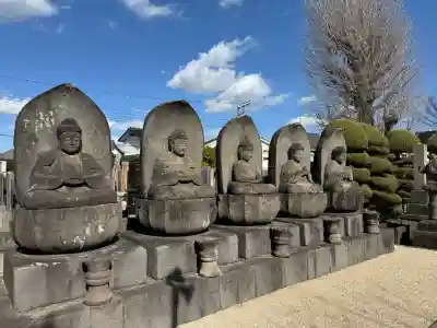 善照寺の{uncategorized: "未分類", other: "その他", undefined: "問題あり", building: "その他建物", grave: "お墓", sacred_gate: "鳥居", guardian: "狛犬", statue: "像", buddha: "仏像", history: "歴史", nature: "自然", garden: "庭園", animal: "動物", pagoda: "塔", temizu: "手水舎", mountain_gate: "山門・神門", sanctuary: "本殿・本堂", subordinate: "末社・摂社", art: "芸術", scenery: "景色", jizo: "地蔵", ema: "絵馬", goshuin: "御朱印", omikuji: "おみくじ", items: "授与品その他", amulet: "お守り", goshuincho: "御朱印帳", eats: "食事", festival: "お祭り", votive_dance: "神楽", shichigosan: "七五三参", wedding: "結婚式", experience: "体験その他", initially: "初詣", around: "周辺", anti_infection: "感染症対策"}