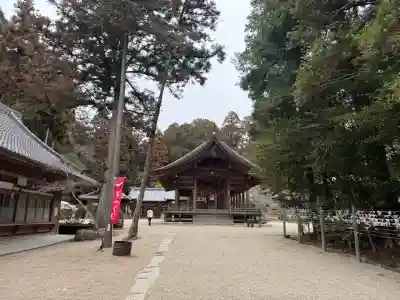 猿投神社の{uncategorized: "未分類", other: "その他", undefined: "問題あり", building: "その他建物", grave: "お墓", sacred_gate: "鳥居", guardian: "狛犬", statue: "像", buddha: "仏像", history: "歴史", nature: "自然", garden: "庭園", animal: "動物", pagoda: "塔", temizu: "手水舎", mountain_gate: "山門・神門", sanctuary: "本殿・本堂", subordinate: "末社・摂社", art: "芸術", scenery: "景色", jizo: "地蔵", ema: "絵馬", goshuin: "御朱印", omikuji: "おみくじ", items: "授与品その他", amulet: "お守り", goshuincho: "御朱印帳", eats: "食事", festival: "お祭り", votive_dance: "神楽", shichigosan: "七五三参", wedding: "結婚式", experience: "体験その他", initially: "初詣", around: "周辺", anti_infection: "感染症対策"}