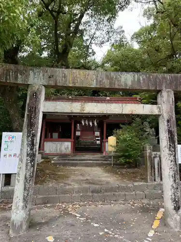 津島神社の末社