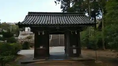 安仁神社の山門・神門