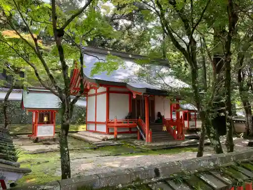 手向山八幡宮の本殿