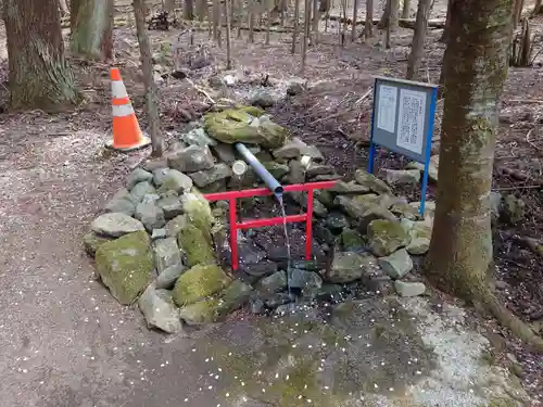 雛鶴神社(山梨県)