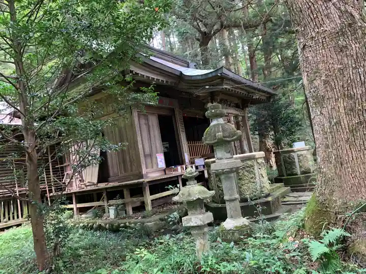 静神社の本殿・本堂