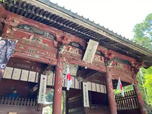 北口本宮冨士浅間神社の山門・神門