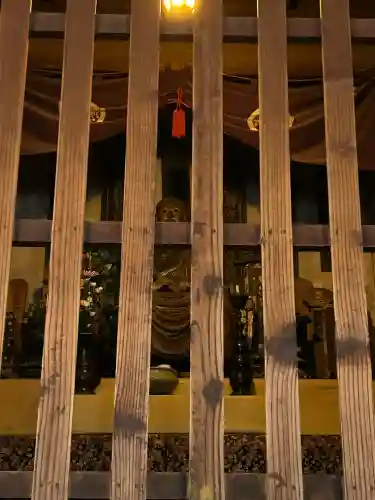 金鳳山 正法寺の{uncategorized: "未分類", other: "その他", undefined: "問題あり", building: "その他建物", grave: "お墓", sacred_gate: "鳥居", guardian: "狛犬", statue: "像", buddha: "仏像", history: "歴史", nature: "自然", garden: "庭園", animal: "動物", pagoda: "塔", temizu: "手水舎", mountain_gate: "山門・神門", sanctuary: "本殿・本堂", subordinate: "末社・摂社", art: "芸術", scenery: "景色", jizo: "地蔵", ema: "絵馬", goshuin: "御朱印", omikuji: "おみくじ", items: "授与品その他", amulet: "お守り", goshuincho: "御朱印帳", eats: "食事", festival: "お祭り", votive_dance: "神楽", shichigosan: "七五三参", wedding: "結婚式", experience: "体験その他", initially: "初詣", around: "周辺", anti_infection: "感染症対策"}