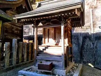 神明社の末社・摂社