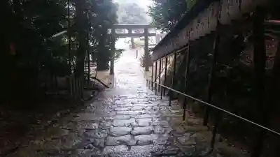 八神社の鳥居