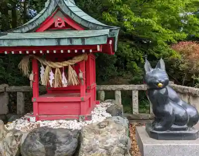 堤治神社の{uncategorized: "未分類", other: "その他", undefined: "問題あり", building: "その他建物", grave: "お墓", sacred_gate: "鳥居", guardian: "狛犬", statue: "像", buddha: "仏像", history: "歴史", nature: "自然", garden: "庭園", animal: "動物", pagoda: "塔", temizu: "手水舎", mountain_gate: "山門・神門", sanctuary: "本殿・本堂", subordinate: "末社・摂社", art: "芸術", scenery: "景色", jizo: "地蔵", ema: "絵馬", goshuin: "御朱印", omikuji: "おみくじ", items: "授与品その他", amulet: "お守り", goshuincho: "御朱印帳", eats: "食事", festival: "お祭り", votive_dance: "神楽", shichigosan: "七五三参", wedding: "結婚式", experience: "体験その他", initially: "初詣", around: "周辺", anti_infection: "感染症対策"}