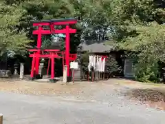 東本庄稲荷神社の鳥居