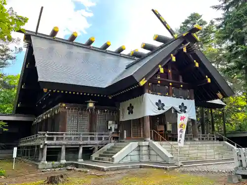 上川神社の本殿