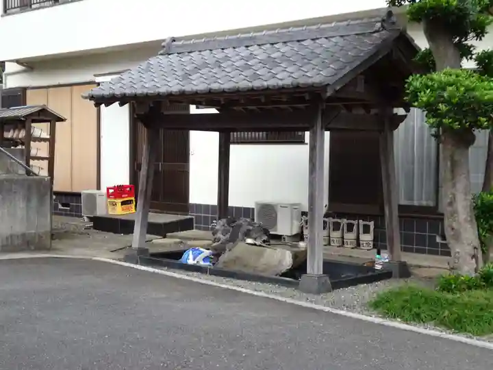 大久保山 自性院の手水舎