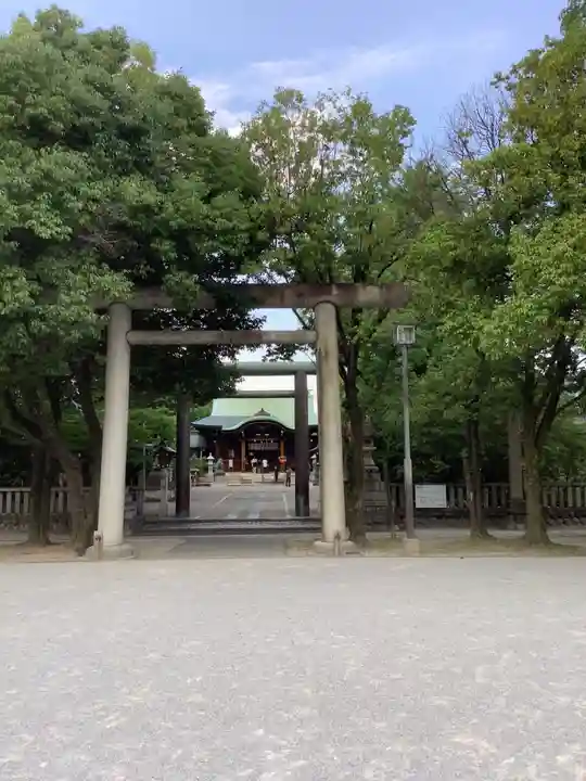 溝旗神社(肇國神社)の鳥居
