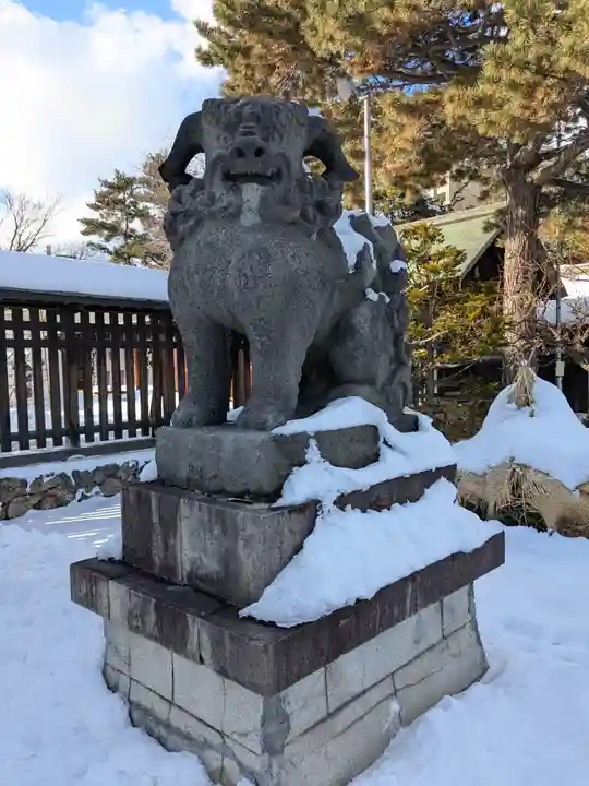 札幌護國神社の狛犬