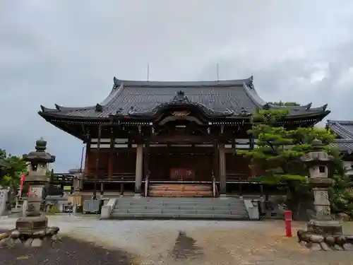 萬徳寺の本殿・本堂