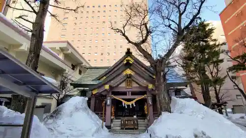 三吉神社の本殿