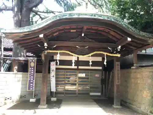 諏方神社の本殿・本堂