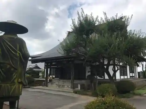 明覚寺の本殿・本堂