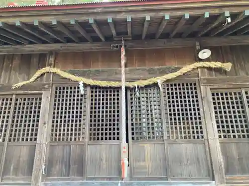 粟津神社の本殿・本堂