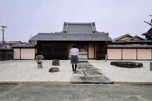覚成寺の山門・神門