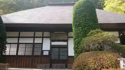 安楽寺の本殿・本堂