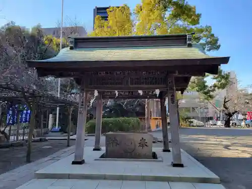 稲毛神社の手水舎