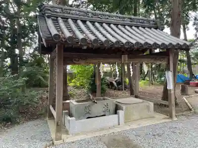 小宅神社の手水舎