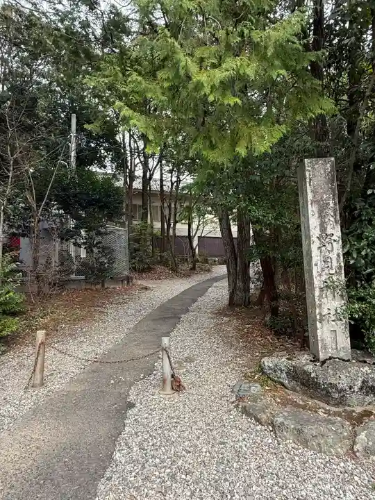 野見神社の{uncategorized: "未分類", other: "その他", undefined: "問題あり", building: "その他建物", grave: "お墓", sacred_gate: "鳥居", guardian: "狛犬", statue: "像", buddha: "仏像", history: "歴史", nature: "自然", garden: "庭園", animal: "動物", pagoda: "塔", temizu: "手水舎", mountain_gate: "山門・神門", sanctuary: "本殿・本堂", subordinate: "末社・摂社", art: "芸術", scenery: "景色", jizo: "地蔵", ema: "絵馬", goshuin: "御朱印", omikuji: "おみくじ", items: "授与品その他", amulet: "お守り", goshuincho: "御朱印帳", eats: "食事", festival: "お祭り", votive_dance: "神楽", shichigosan: "七五三参", wedding: "結婚式", experience: "体験その他", initially: "初詣", around: "周辺", anti_infection: "感染症対策"}