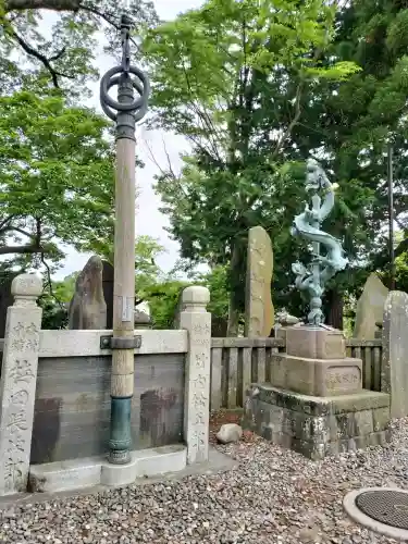 成田山新勝寺の{uncategorized: "未分類", other: "その他", undefined: "問題あり", building: "その他建物", grave: "お墓", sacred_gate: "鳥居", guardian: "狛犬", statue: "像", buddha: "仏像", history: "歴史", nature: "自然", garden: "庭園", animal: "動物", pagoda: "塔", temizu: "手水舎", mountain_gate: "山門・神門", sanctuary: "本殿・本堂", subordinate: "末社・摂社", art: "芸術", scenery: "景色", jizo: "地蔵", ema: "絵馬", goshuin: "御朱印", omikuji: "おみくじ", items: "授与品その他", amulet: "お守り", goshuincho: "御朱印帳", eats: "食事", festival: "お祭り", votive_dance: "神楽", shichigosan: "七五三参", wedding: "結婚式", experience: "体験その他", initially: "初詣", around: "周辺", anti_infection: "感染症対策"}