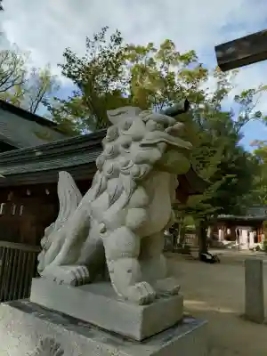 四條畷神社の{uncategorized: "未分類", other: "その他", undefined: "問題あり", building: "その他建物", grave: "お墓", sacred_gate: "鳥居", guardian: "狛犬", statue: "像", buddha: "仏像", history: "歴史", nature: "自然", garden: "庭園", animal: "動物", pagoda: "塔", temizu: "手水舎", mountain_gate: "山門・神門", sanctuary: "本殿・本堂", subordinate: "末社・摂社", art: "芸術", scenery: "景色", jizo: "地蔵", ema: "絵馬", goshuin: "御朱印", omikuji: "おみくじ", items: "授与品その他", amulet: "お守り", goshuincho: "御朱印帳", eats: "食事", festival: "お祭り", votive_dance: "神楽", shichigosan: "七五三参", wedding: "結婚式", experience: "体験その他", initially: "初詣", around: "周辺", anti_infection: "感染症対策"}