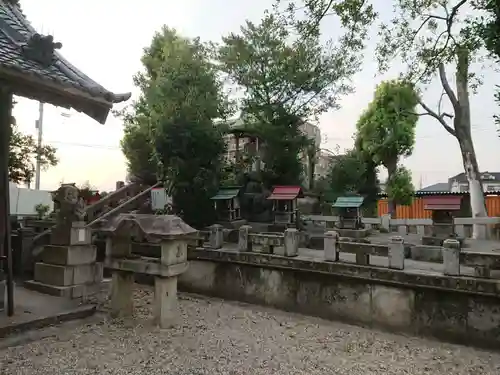 間黒神社（幸心）の末社・摂社