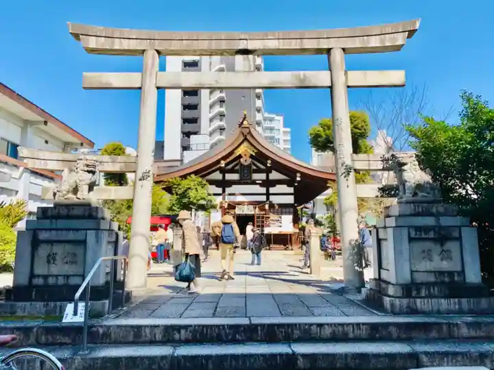 三輪神社の鳥居