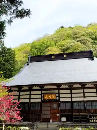 観音寺の本殿