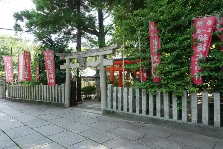 孫太郎稲荷神社(薬師寺境内社)のその他建物