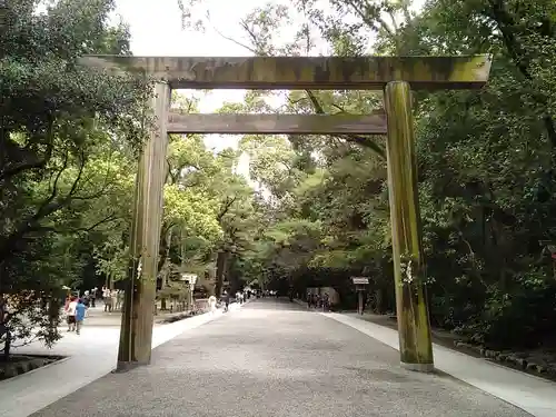熱田神宮の鳥居
