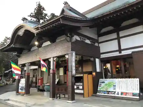 舘山寺の本殿・本堂