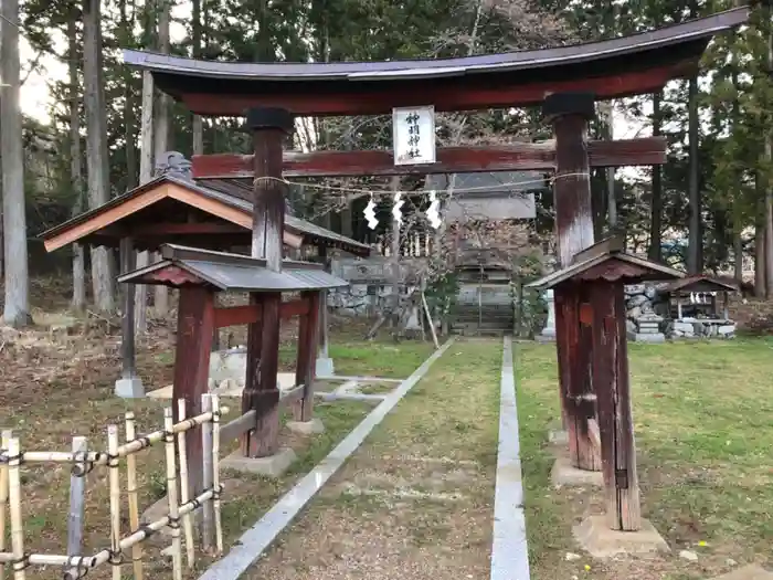 神明神社の鳥居