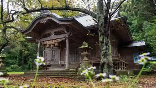 由良比女神社の本殿