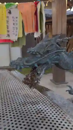 阿豆良神社（あずら）の手水舎