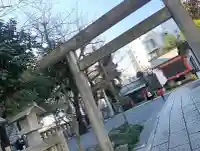 くまくま神社(導きの社 熊野町熊野神社)の{uncategorized: "未分類", other: "その他", undefined: "問題あり", building: "その他建物", grave: "お墓", sacred_gate: "鳥居", guardian: "狛犬", statue: "像", buddha: "仏像", history: "歴史", nature: "自然", garden: "庭園", animal: "動物", pagoda: "塔", temizu: "手水舎", mountain_gate: "山門・神門", sanctuary: "本殿・本堂", subordinate: "末社・摂社", art: "芸術", scenery: "景色", jizo: "地蔵", ema: "絵馬", goshuin: "御朱印", omikuji: "おみくじ", items: "授与品その他", amulet: "お守り", goshuincho: "御朱印帳", eats: "食事", festival: "お祭り", votive_dance: "神楽", shichigosan: "七五三参", wedding: "結婚式", experience: "体験その他", initially: "初詣", around: "周辺", anti_infection: "感染症対策"}