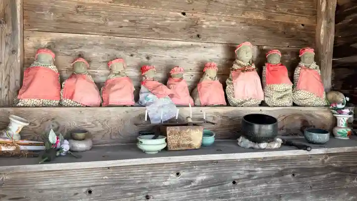 文月地蔵堂の{uncategorized: "未分類", other: "その他", undefined: "問題あり", building: "その他建物", grave: "お墓", sacred_gate: "鳥居", guardian: "狛犬", statue: "像", buddha: "仏像", history: "歴史", nature: "自然", garden: "庭園", animal: "動物", pagoda: "塔", temizu: "手水舎", mountain_gate: "山門・神門", sanctuary: "本殿・本堂", subordinate: "末社・摂社", art: "芸術", scenery: "景色", jizo: "地蔵", ema: "絵馬", goshuin: "御朱印", omikuji: "おみくじ", items: "授与品その他", amulet: "お守り", goshuincho: "御朱印帳", eats: "食事", festival: "お祭り", votive_dance: "神楽", shichigosan: "七五三参", wedding: "結婚式", experience: "体験その他", initially: "初詣", around: "周辺", anti_infection: "感染症対策"}