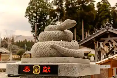 阿蘇白水龍神權現～白蛇神社～(熊本県)