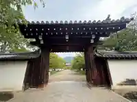 醍醐寺の{uncategorized: "未分類", other: "その他", undefined: "問題あり", building: "その他建物", grave: "お墓", sacred_gate: "鳥居", guardian: "狛犬", statue: "像", buddha: "仏像", history: "歴史", nature: "自然", garden: "庭園", animal: "動物", pagoda: "塔", temizu: "手水舎", mountain_gate: "山門・神門", sanctuary: "本殿・本堂", subordinate: "末社・摂社", art: "芸術", scenery: "景色", jizo: "地蔵", ema: "絵馬", goshuin: "御朱印", omikuji: "おみくじ", items: "授与品その他", amulet: "お守り", goshuincho: "御朱印帳", eats: "食事", festival: "お祭り", votive_dance: "神楽", shichigosan: "七五三参", wedding: "結婚式", experience: "体験その他", initially: "初詣", around: "周辺", anti_infection: "感染症対策"}