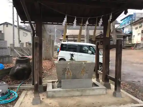 妻科神社の手水舎