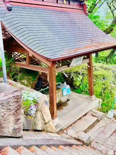 烏帽子山八幡宮の手水舎