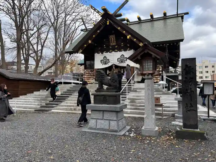 札幌諏訪神社の本殿・本堂